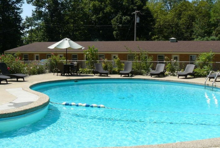 Shangrai-La Motel (Saugatuck Retro Resort) - From Website (newer photo)
